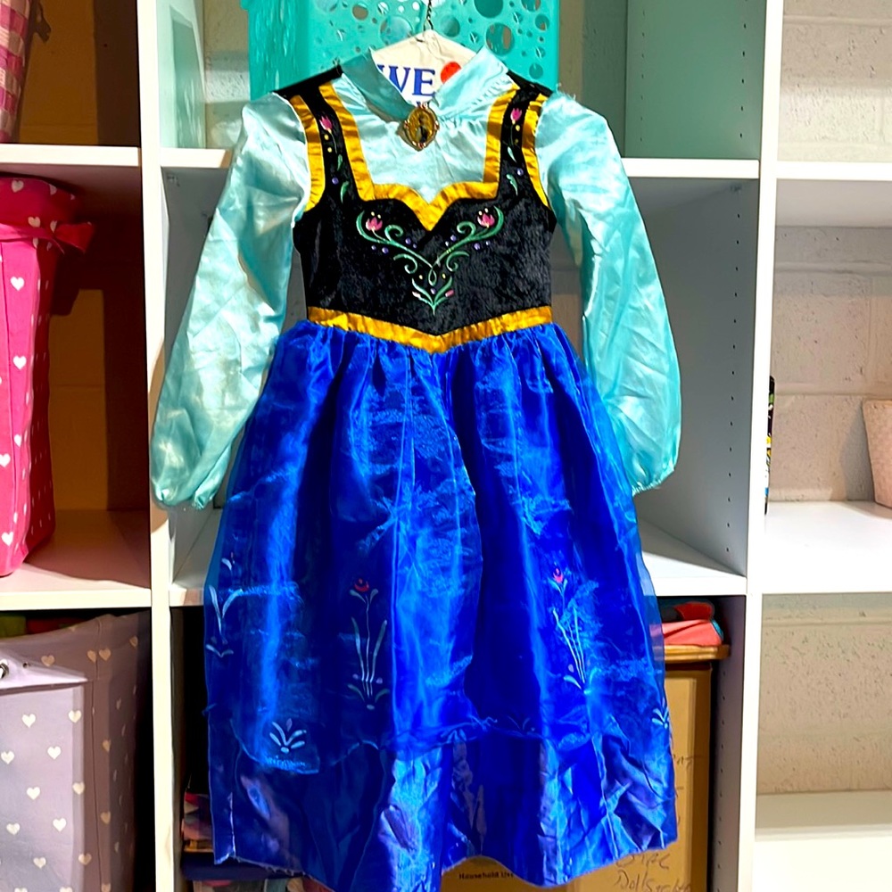 Disney Princess Anna Costume size 5/6